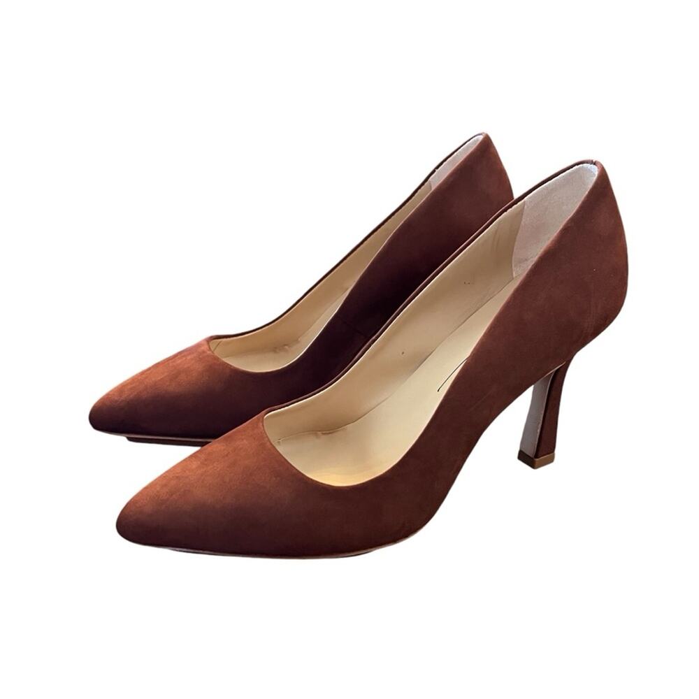 Salone Monet Anita Suede Pumps Classic Timeless Cathedral Heel NEW Size 6.5